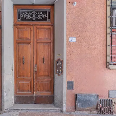 Apartment Dreaming *