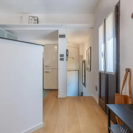 Apartment Dreaming